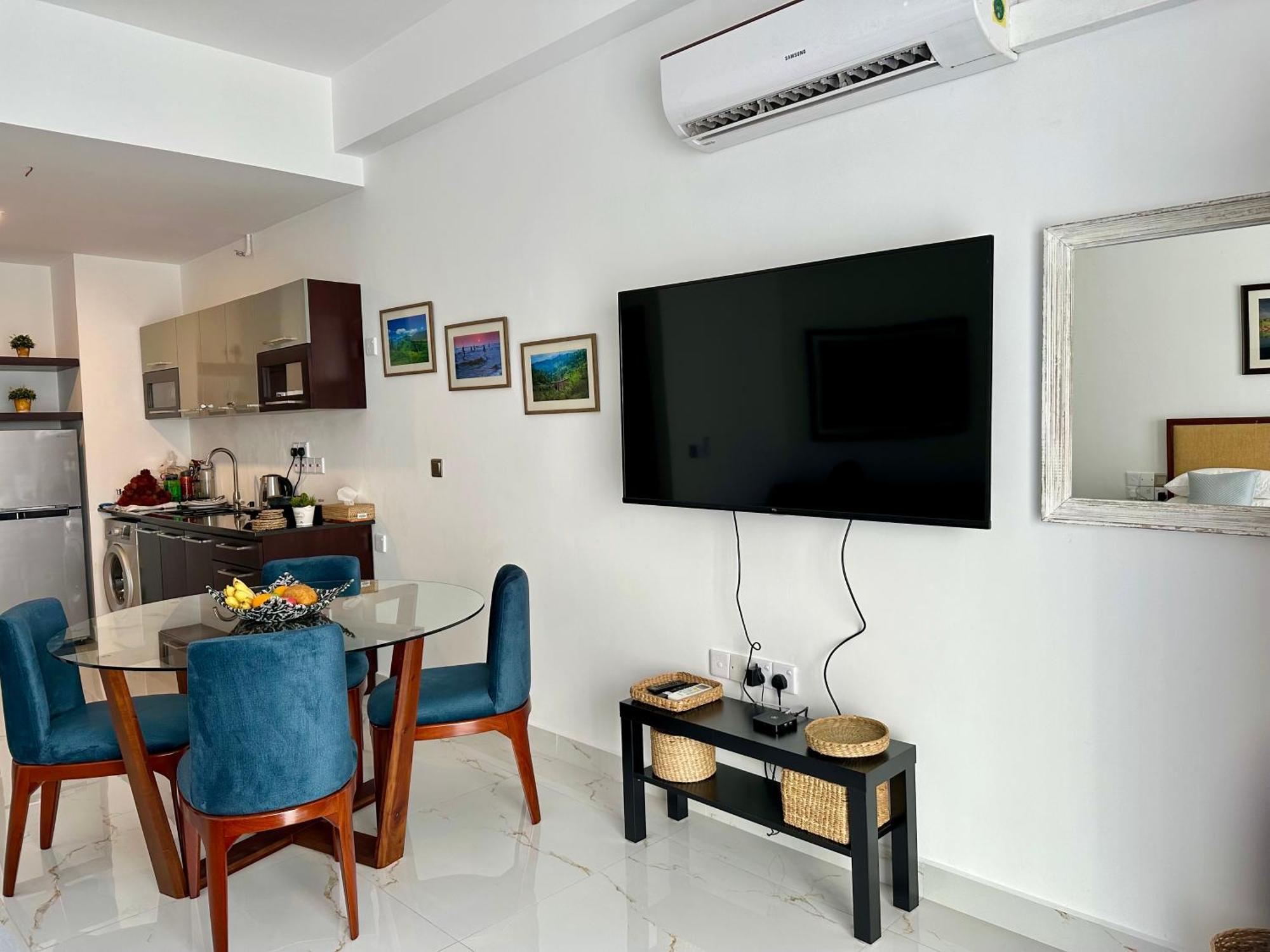 Ocean Breeze Hotel Residencies Britlanka Apartments Negombo Exterior foto