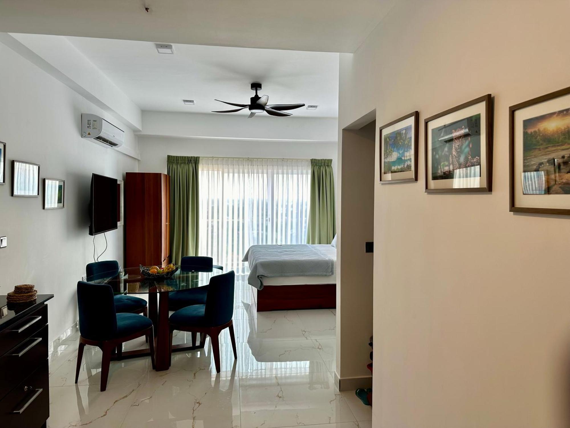 Ocean Breeze Hotel Residencies Britlanka Apartments Negombo Exterior foto