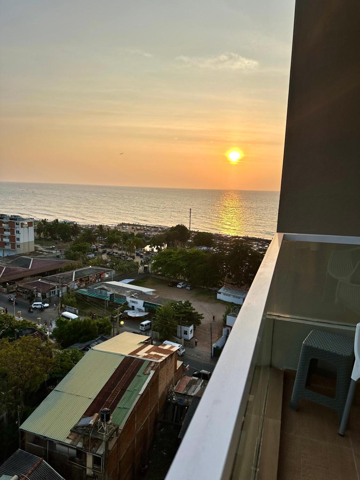 Ocean Breeze Hotel Residencies Britlanka Apartments Negombo Exterior foto