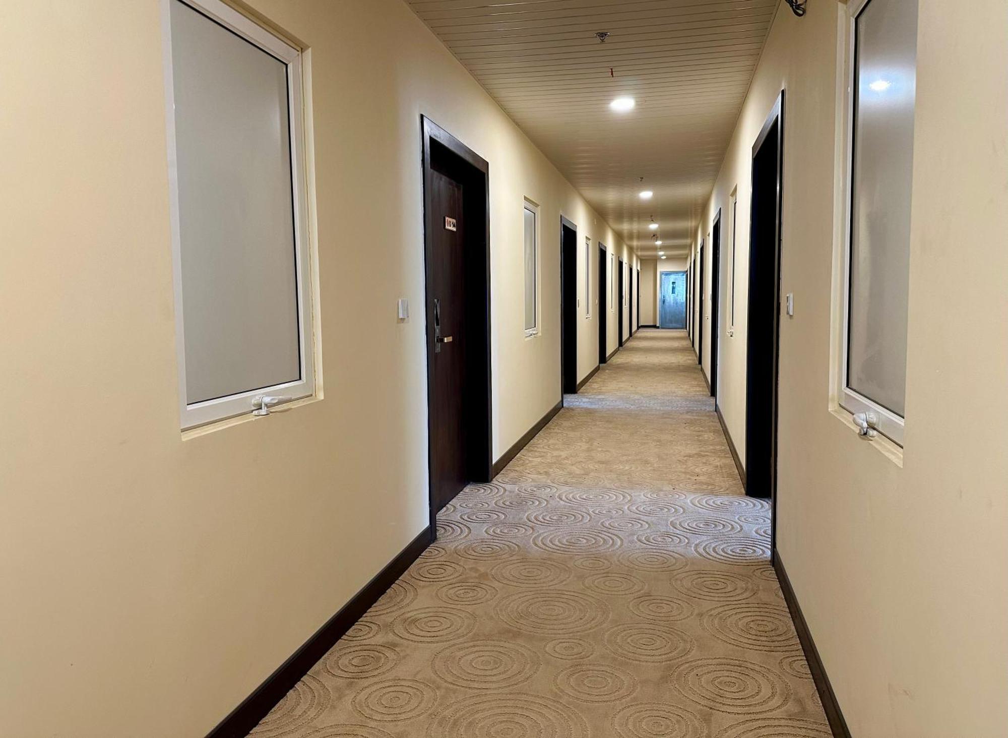 Ocean Breeze Hotel Residencies Britlanka Apartments Negombo Exterior foto