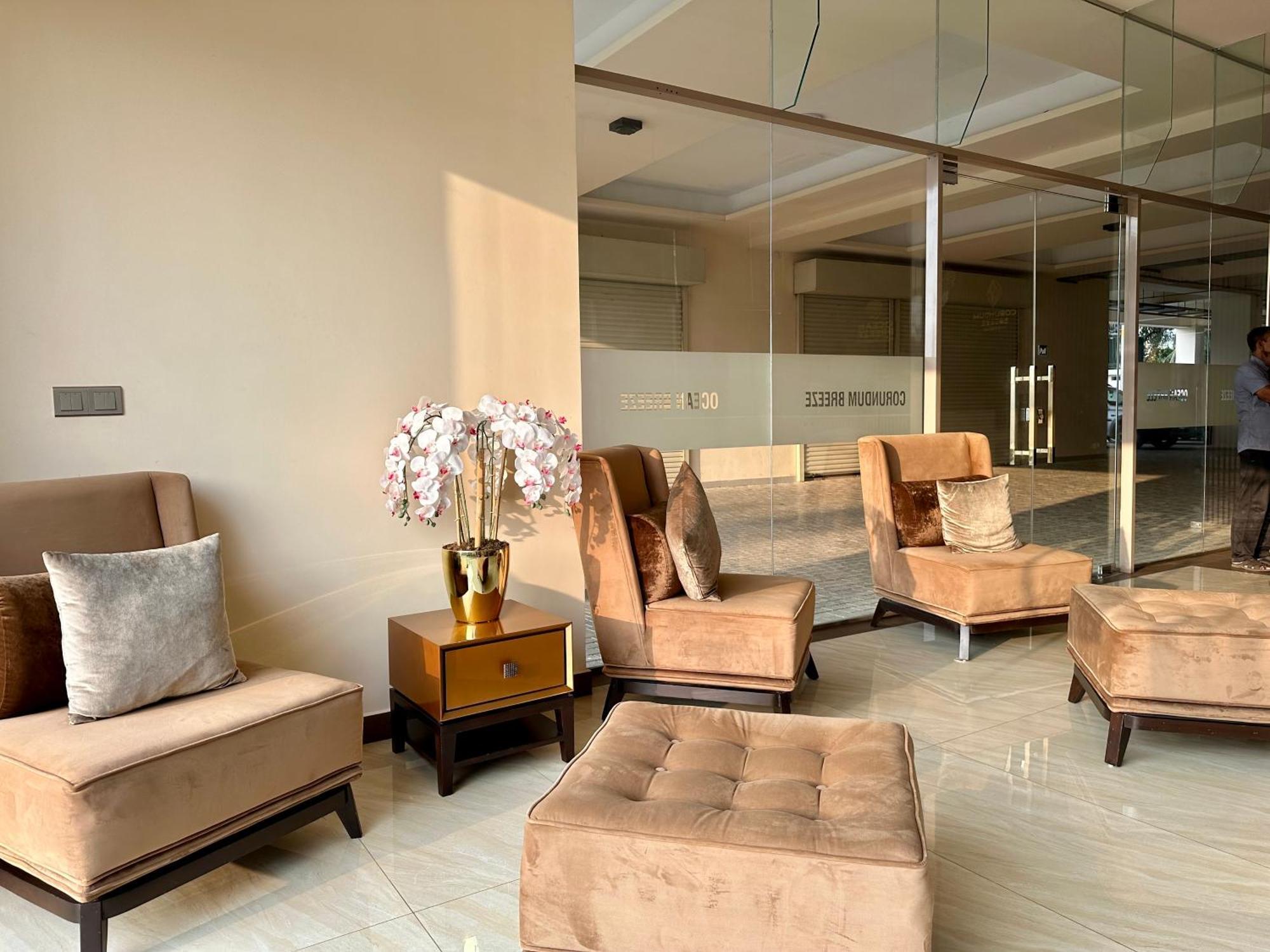Ocean Breeze Hotel Residencies Britlanka Apartments Negombo Exterior foto